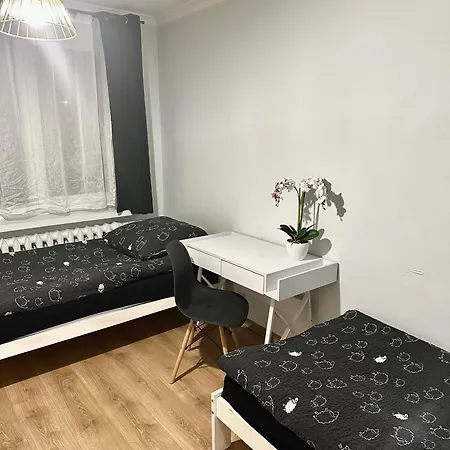 Obok Uczelni Collegium Witelona