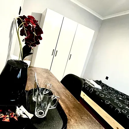 Obok Uczelni Collegium Witelona