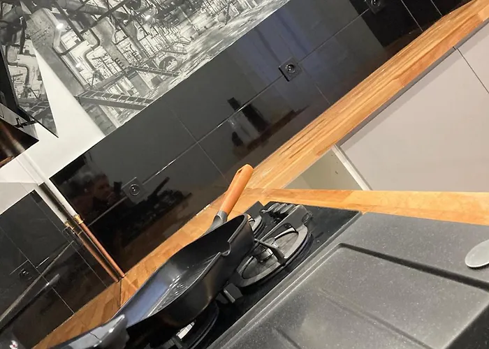 Obok Uczelni Collegium Witelona