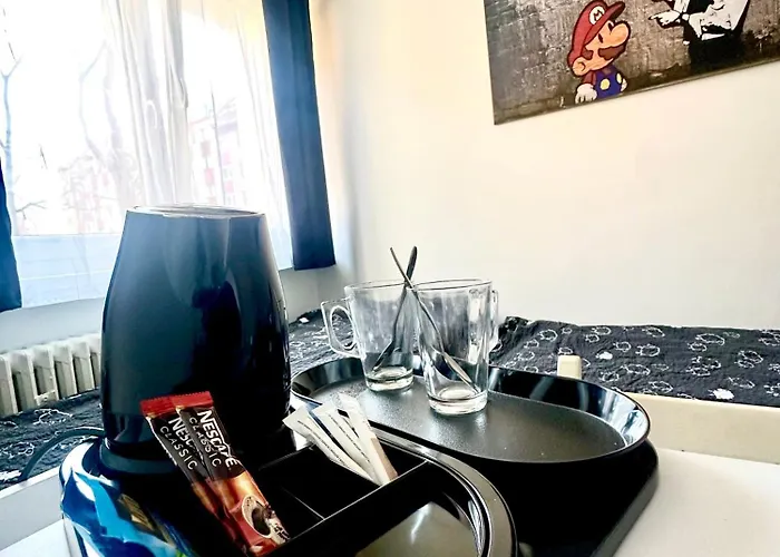 Obok Uczelni Collegium Witelona *